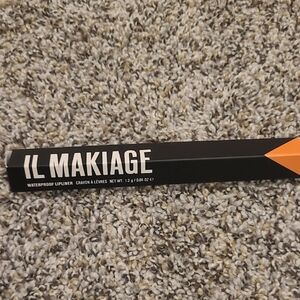 IL Makiage Waterproof Lip LinerLong-Lasting Creamy Lip Pencil Pina Colada